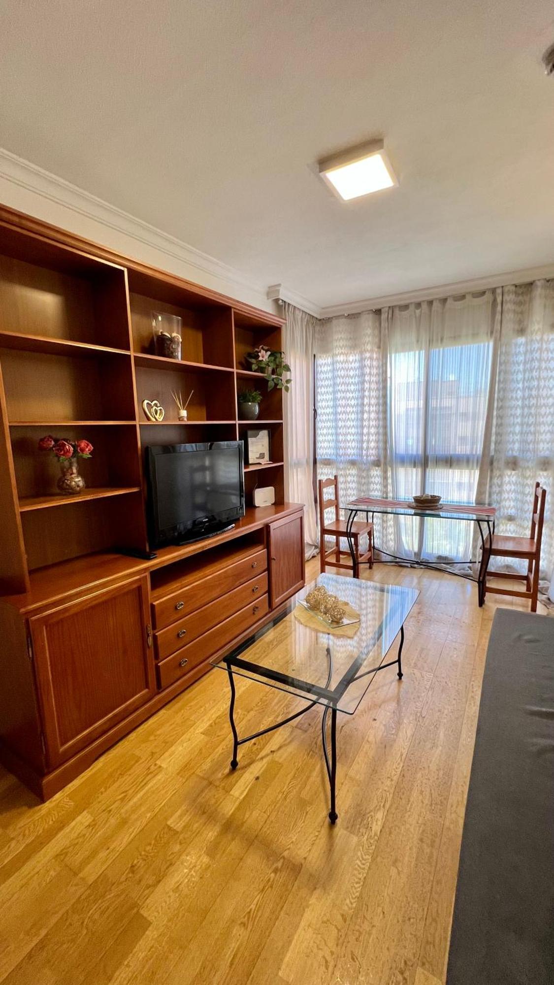 Ole Madrid Holiday Apartament Ifema, Aeropuerto Bagian luar foto